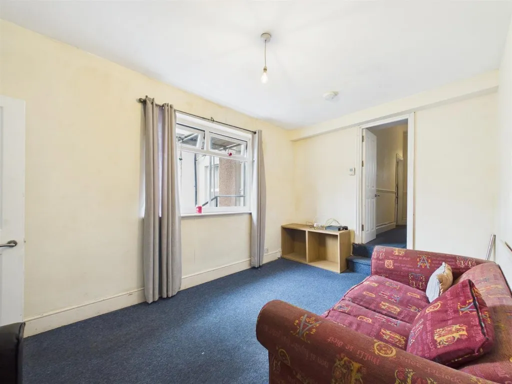 Gloucester Road, Horfield, BS7, photo 13