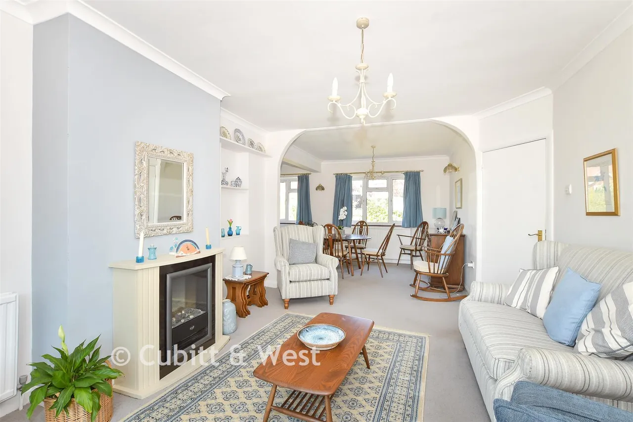 High Street, Dormansland, RH7, photo 3