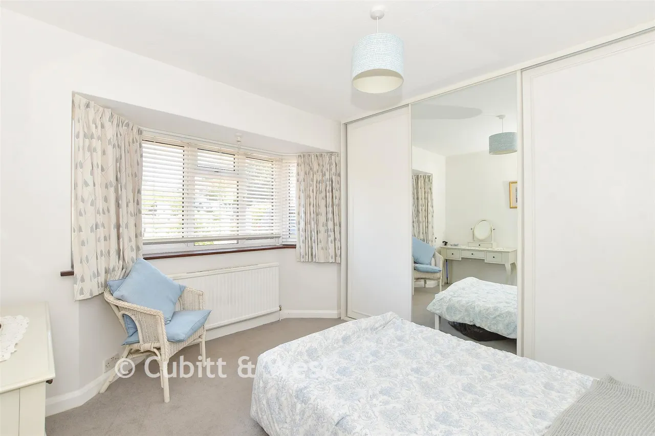 High Street, Dormansland, RH7, photo 6