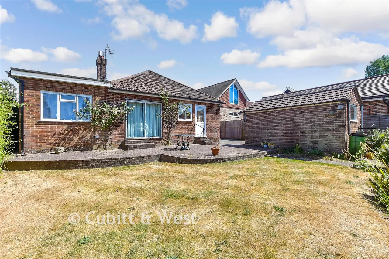 High Street, Dormansland, RH7, photo 11