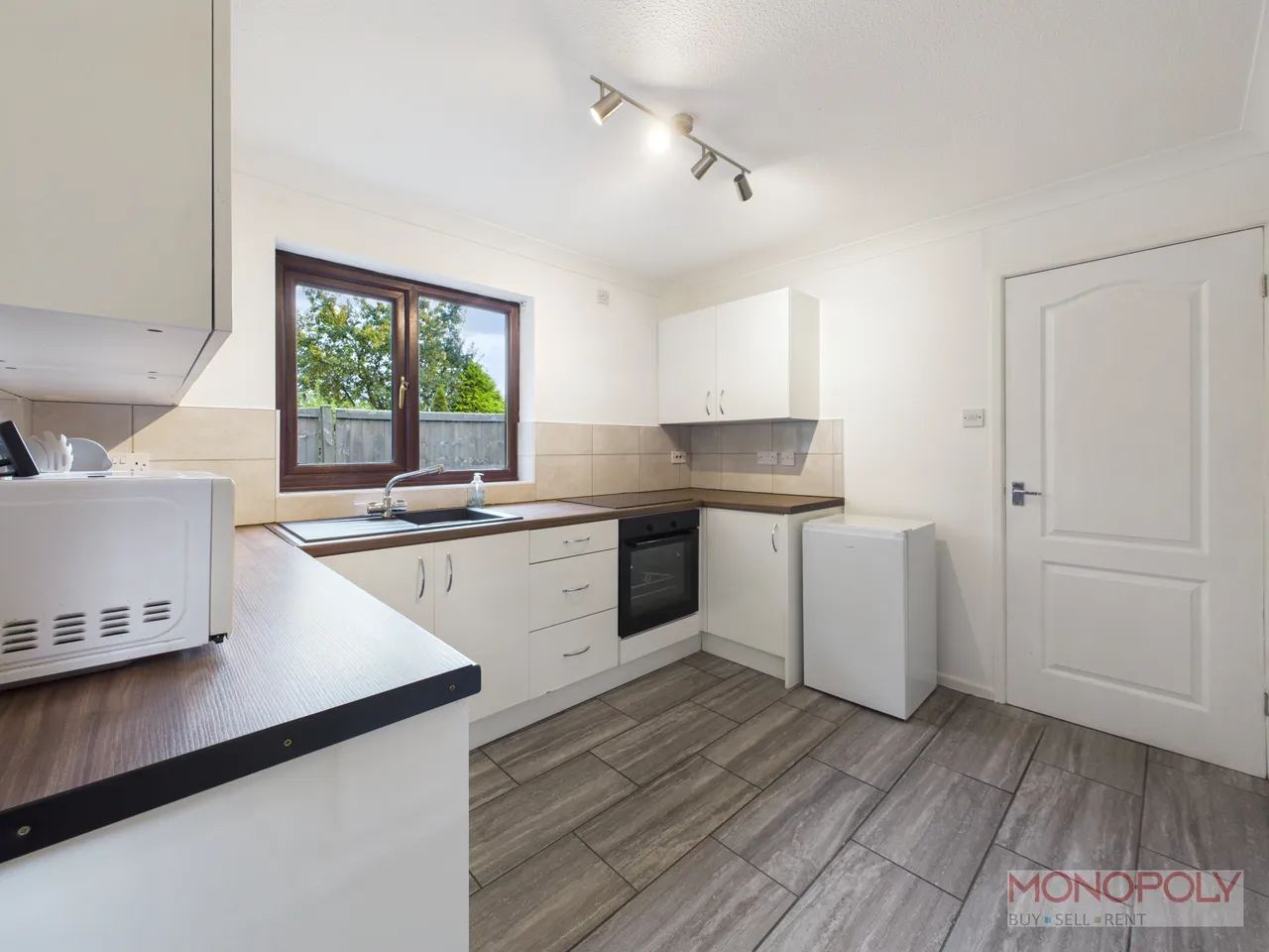 Kings Oak Court, Wrexham, LL13, photo 4