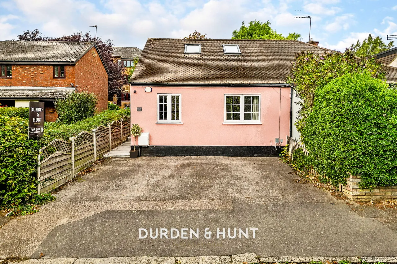 3 bed house for sale, Cascade Road, Buckhurst Hill, IG9