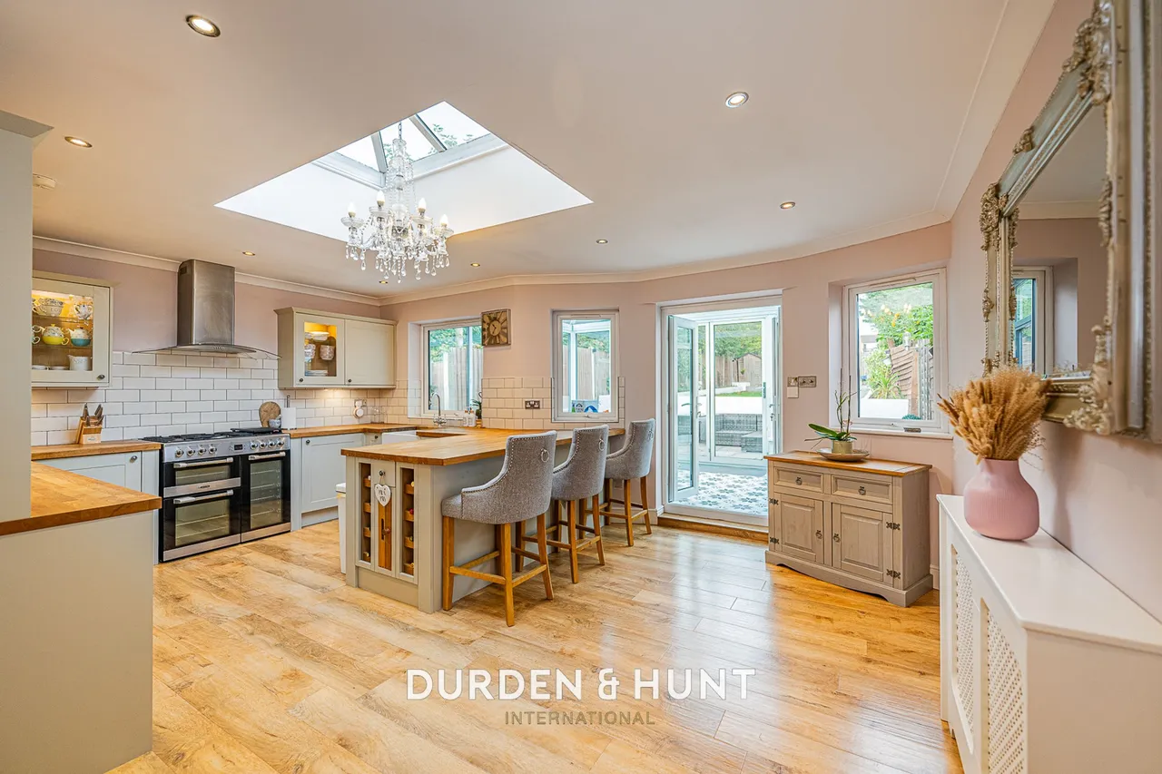 Cascade Road, Buckhurst Hill, IG9, photo 2