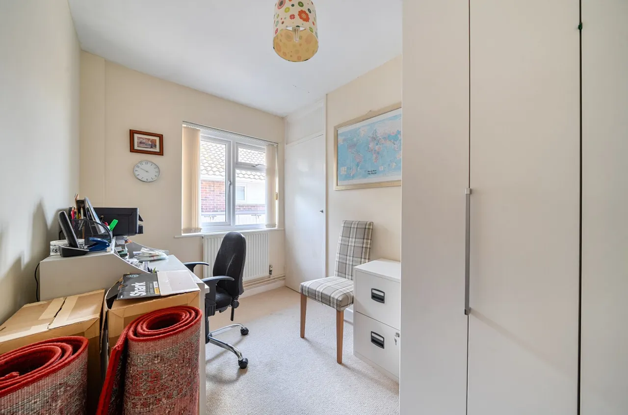 Kingsmead Gardens, Middleton-On-Sea, PO22, photo 13
