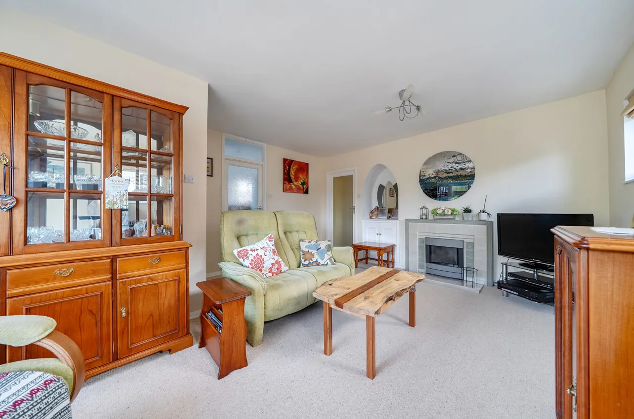 Kingsmead Gardens, Middleton-On-Sea, PO22, photo 7