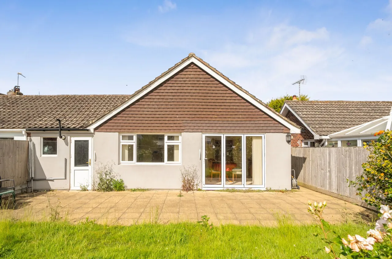 Kingsmead Gardens, Middleton-On-Sea, PO22, photo 16