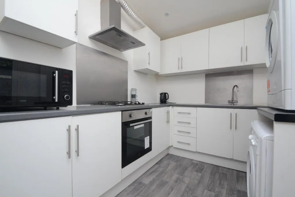 Ashfield Road 4 bed, Victoria Park, M13, photo 15