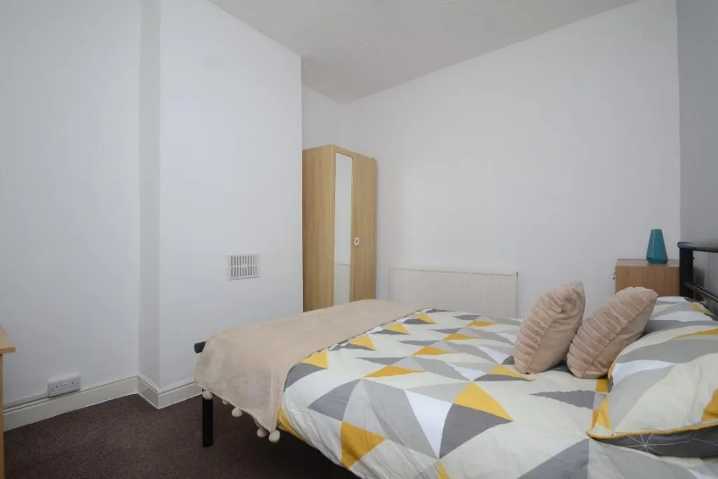 Ashfield Road 4 bed, Victoria Park, M13, photo 5
