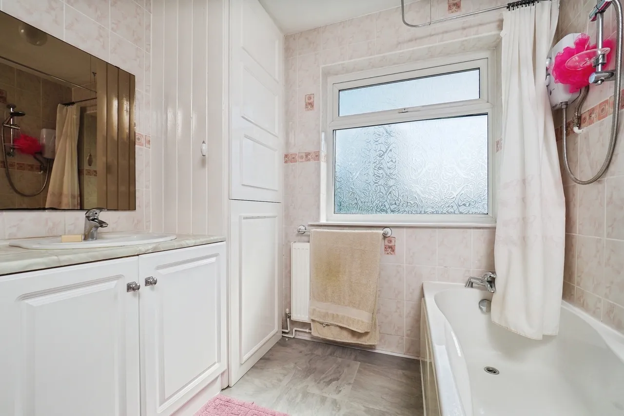 Warrender Close, Bramcote, Nottingham, Nottinghamshire, NG9, photo 12
