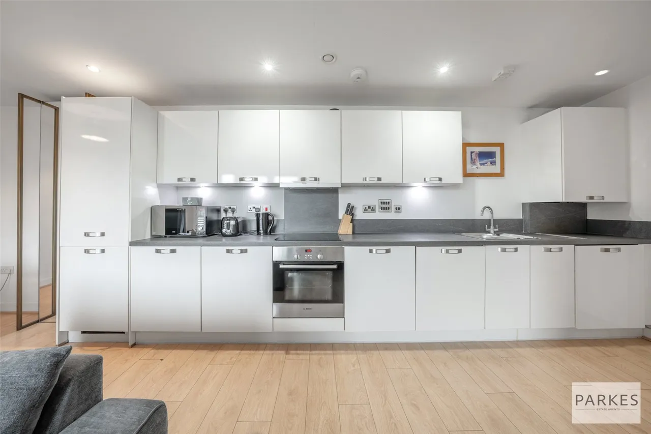 Ascalon Street, London, SW8, photo 3