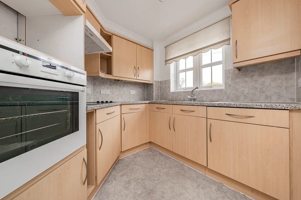 Harefield Road, North Uxbridge, UB8, photo 17