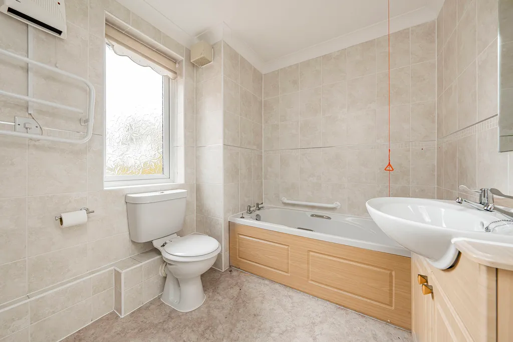 Harefield Road, North Uxbridge, UB8, photo 15