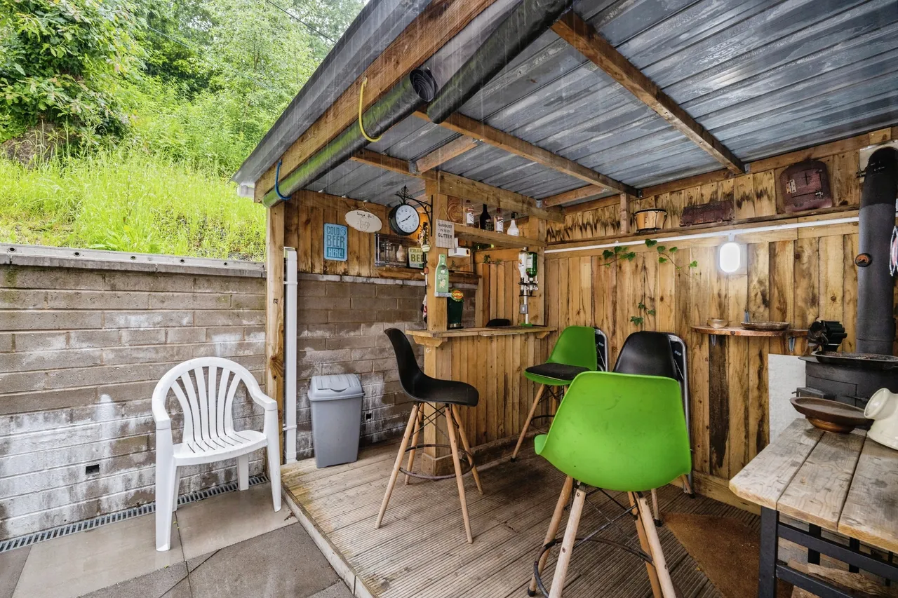 Canalside, Neath, SA10, photo 20