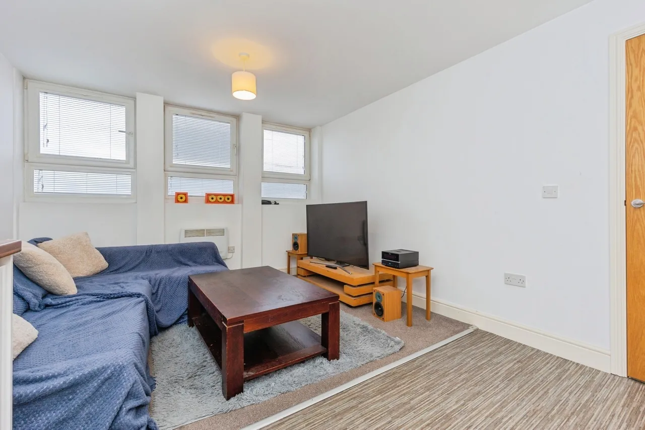 Benbow Street, Sale, Greater Manchester, M33, photo 5