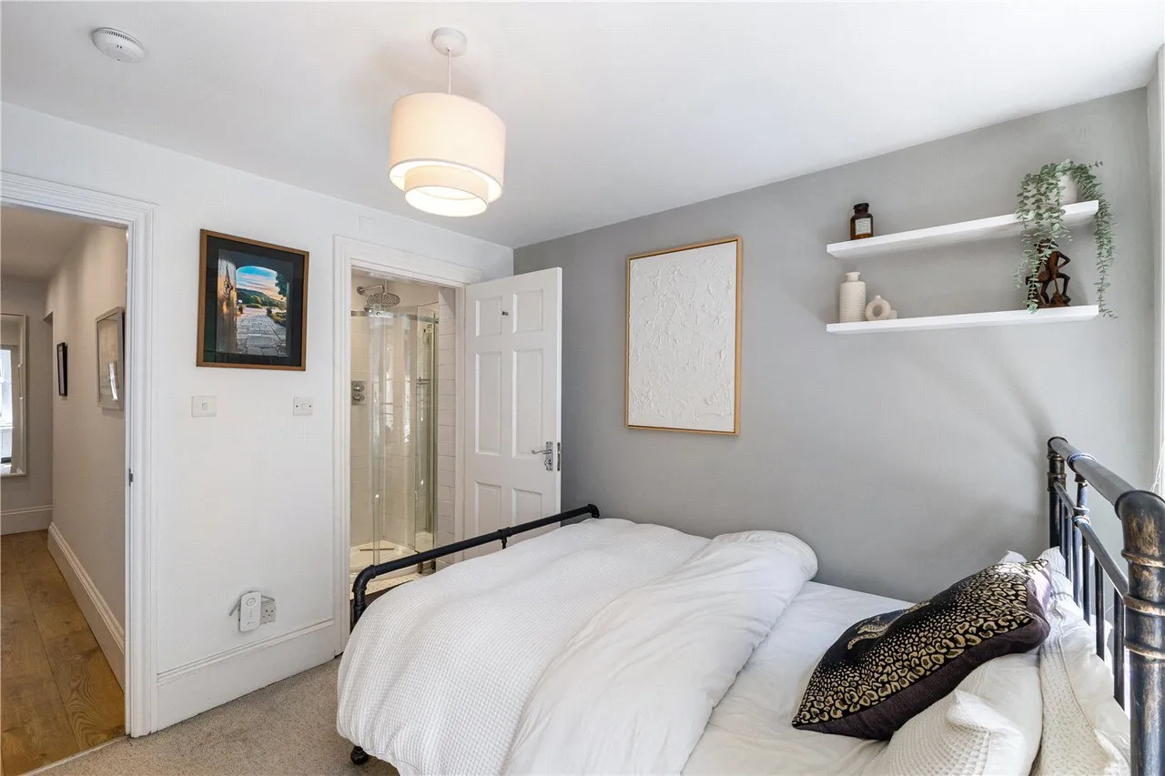 Fitzwilliam Road, London, SW4, photo 7