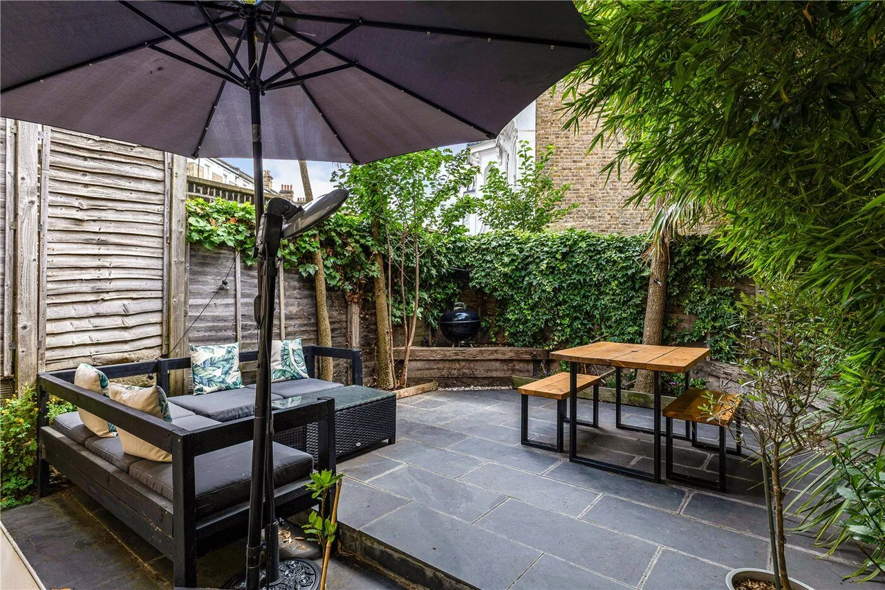 Fitzwilliam Road, London, SW4, photo 10