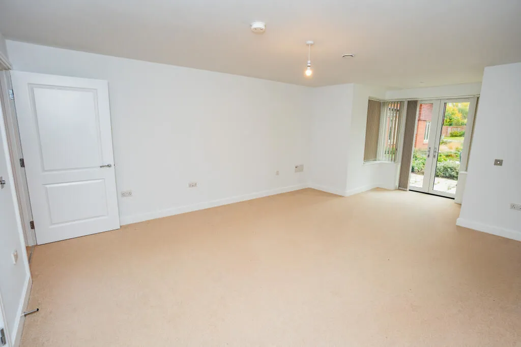 Millfield Green, Caddington LU1 4AR, photo 2