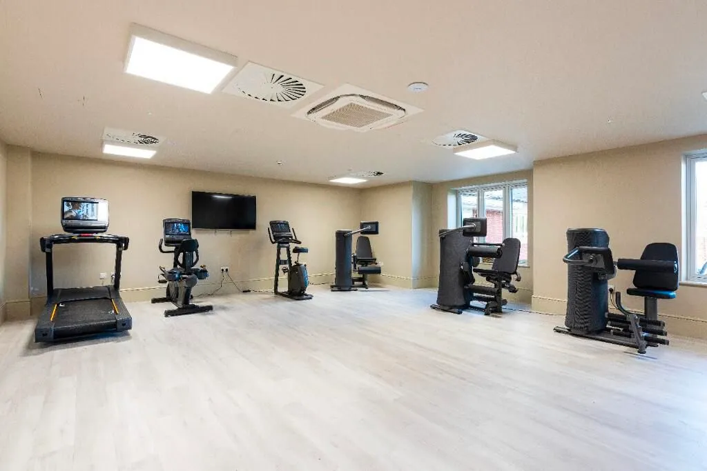 Millfield Green, Caddington LU1 4AR, photo 11