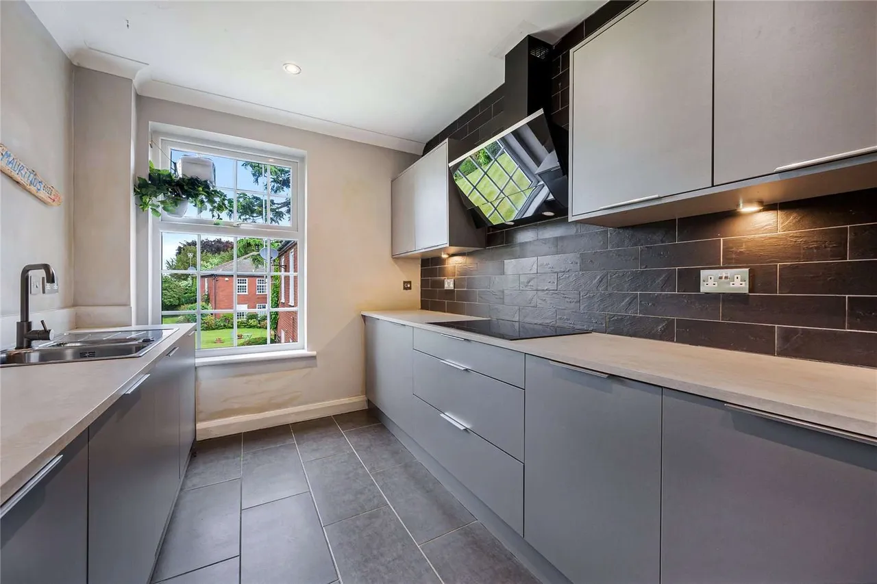 Fulshaw Park, Wilmslow, Cheshire, SK9 1QH, photo 9