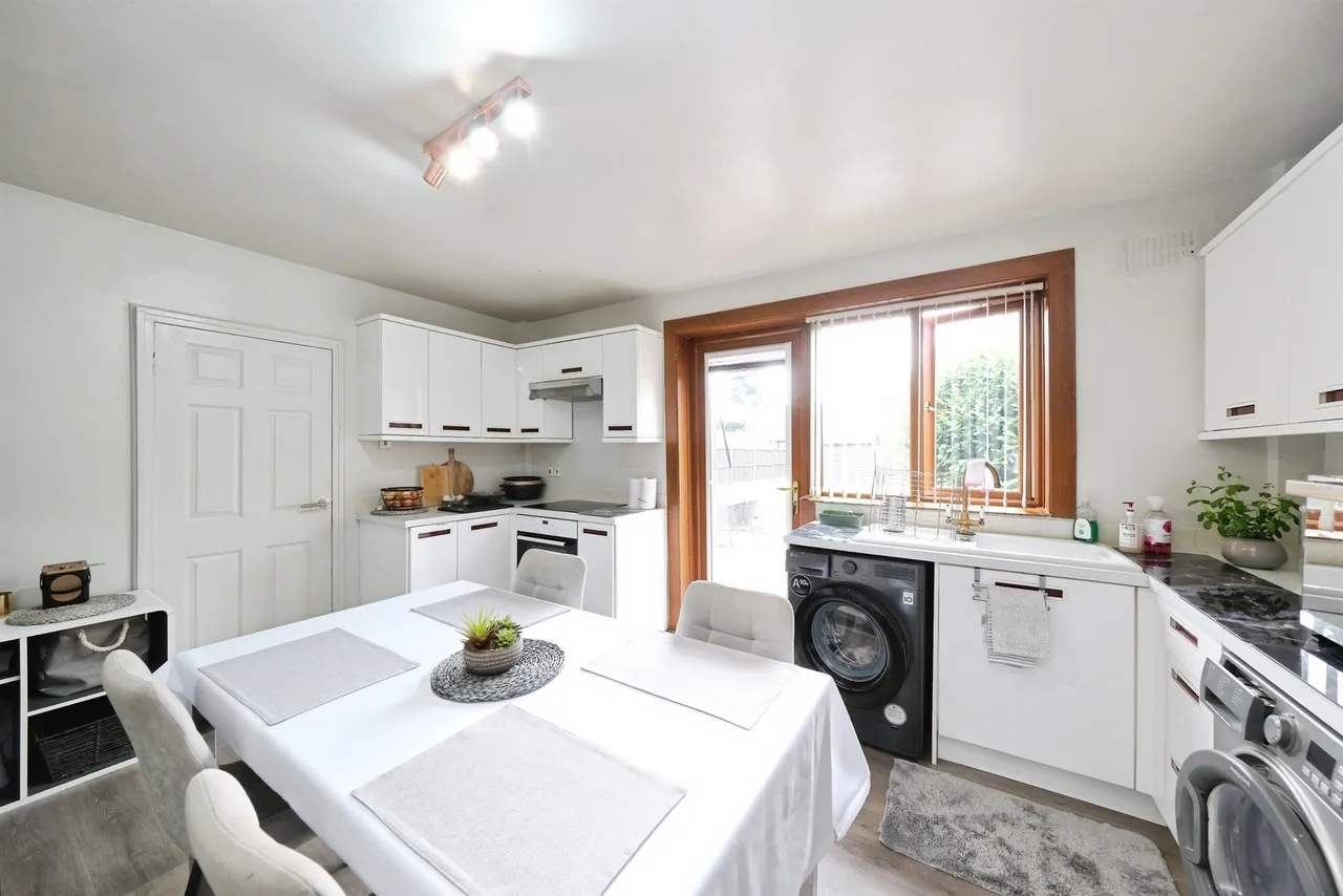 Chesterfield Road, Holmewood, S42, photo 5