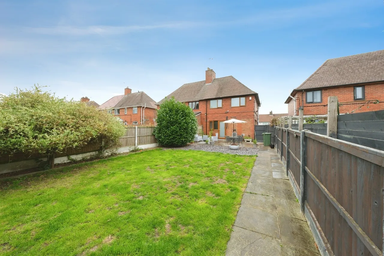 Chesterfield Road, Holmewood, S42, photo 17