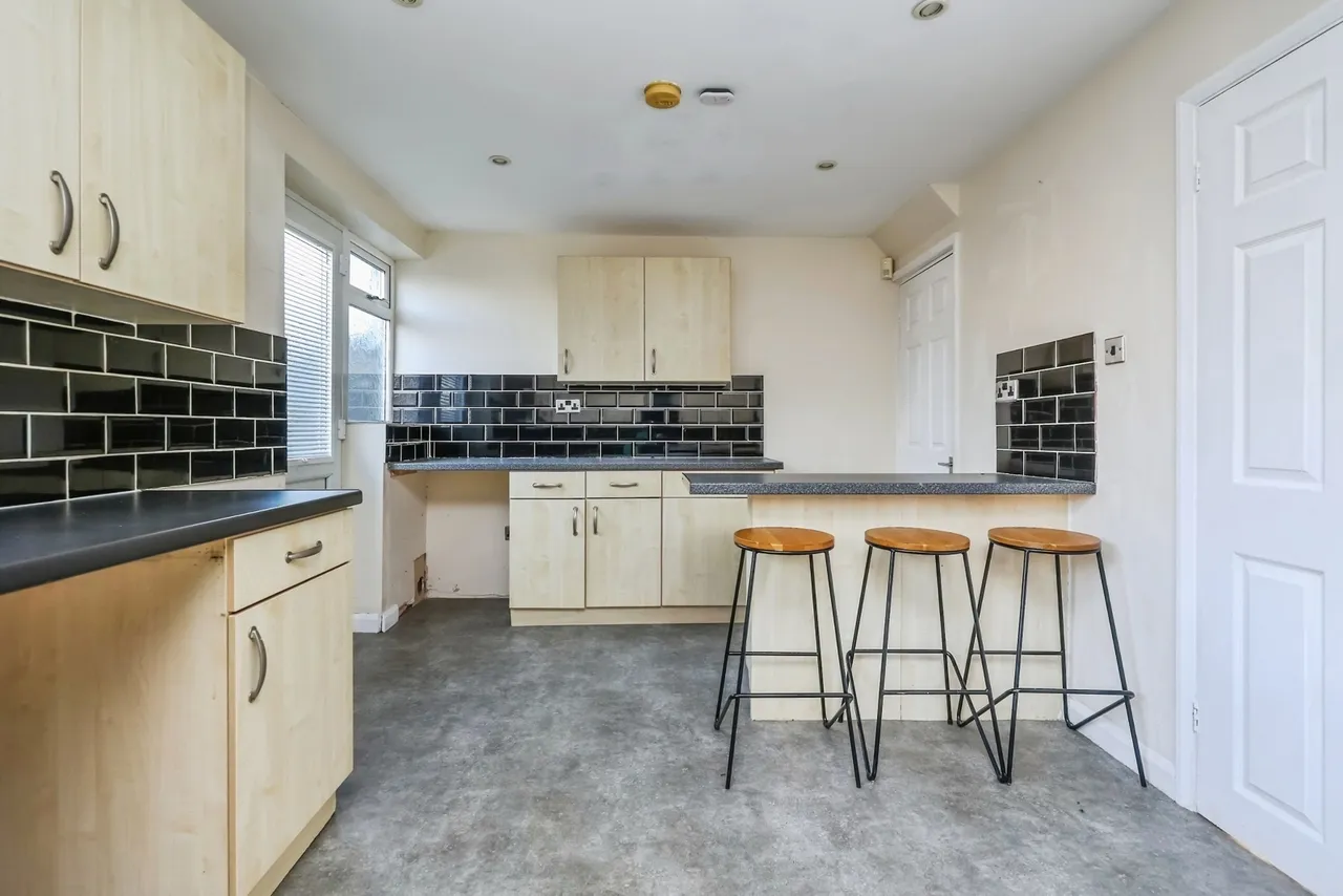 Winscombe Mount, Clifton, Nottingham, NG11, photo 8