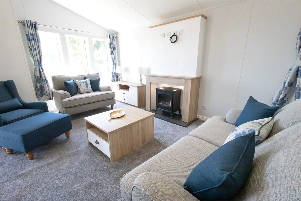 Manor Road, Hayling Island, PO11, photo 4
