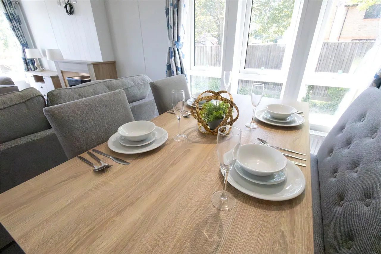 Manor Road, Hayling Island, PO11, photo 2