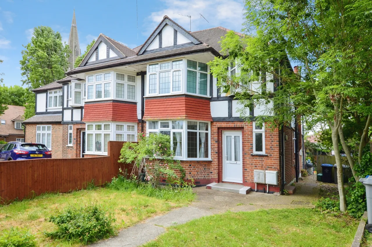 St. Andrews Road, London, photo 6