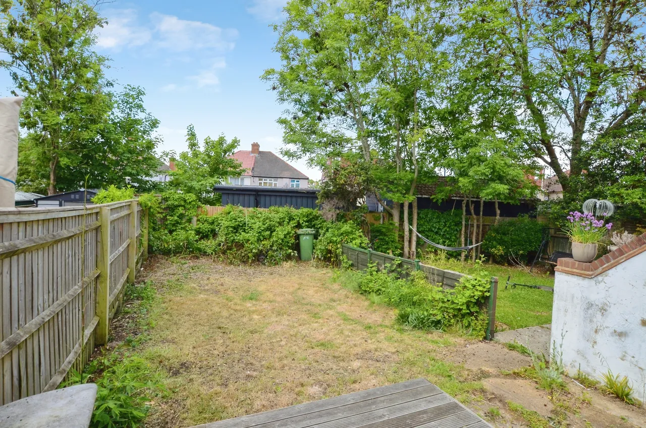 St. Andrews Road, London, photo 5