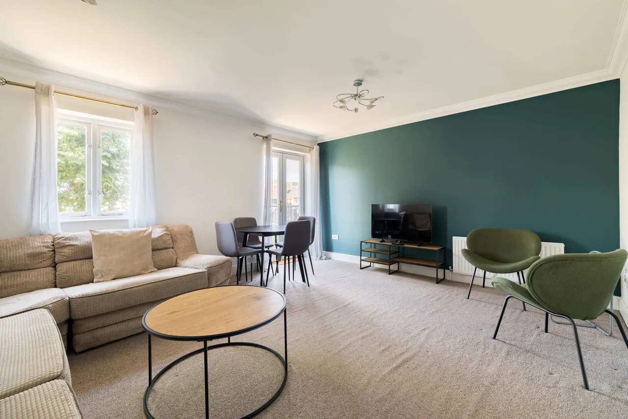 Coverdale Road, NW2, photo 2