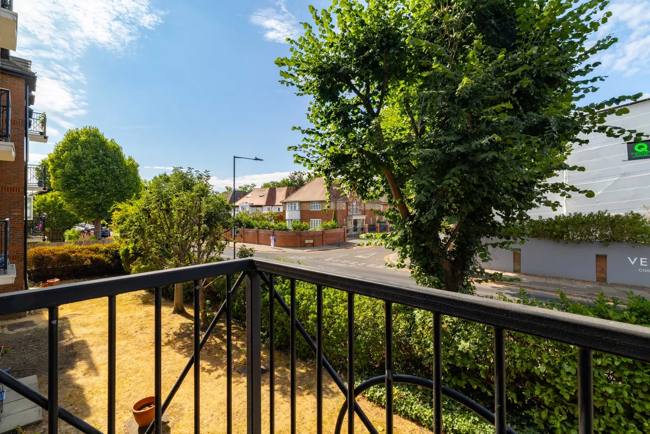 Coverdale Road, NW2, photo 8