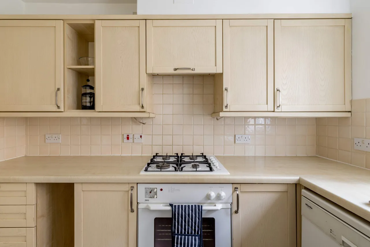 Coverdale Road, NW2, photo 3
