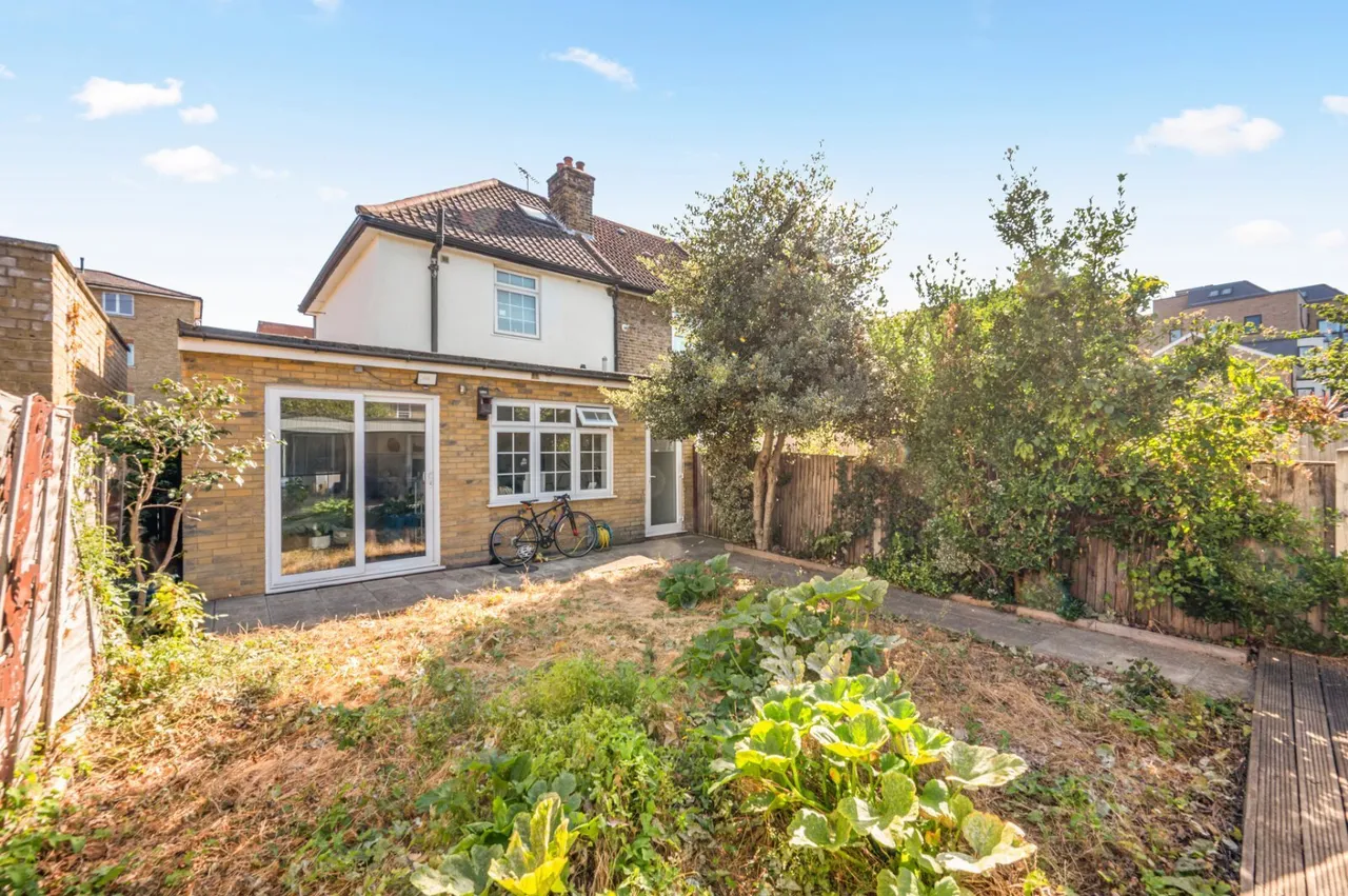 3 bed house for sale, Manchester Road, London, E14