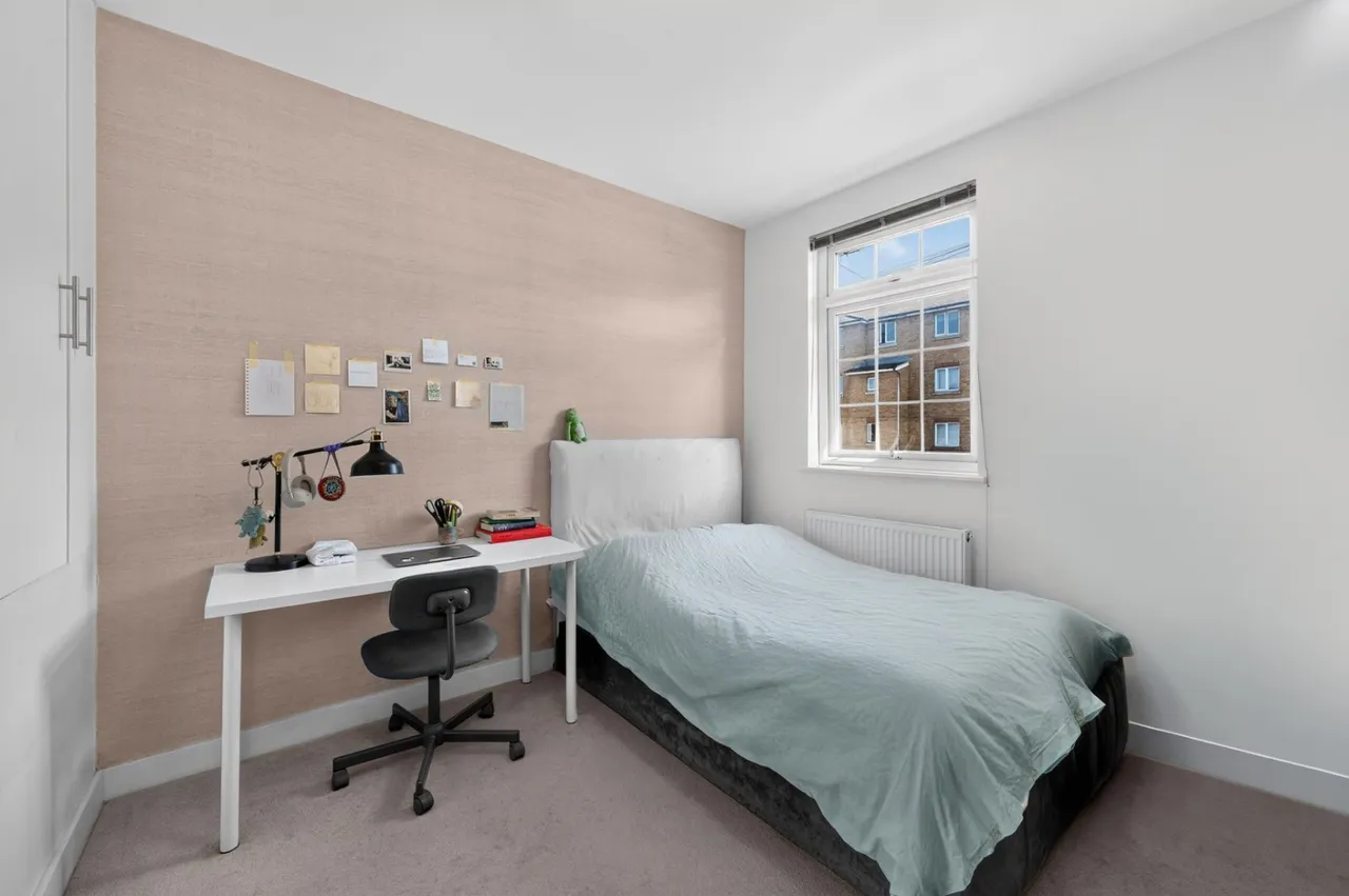 Manchester Road, London, E14, photo 9