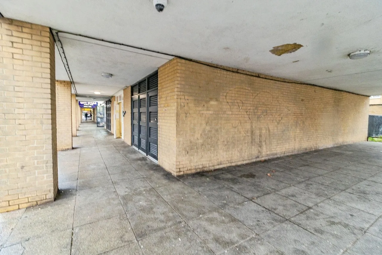 Silbury Boulevard, Milton Keynes, MK9, photo 8