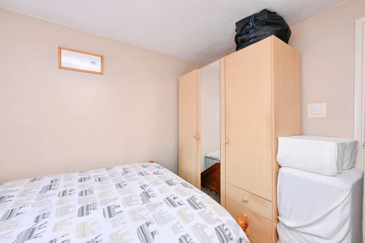 Maltby Drive, Enfield, EN1, photo 6