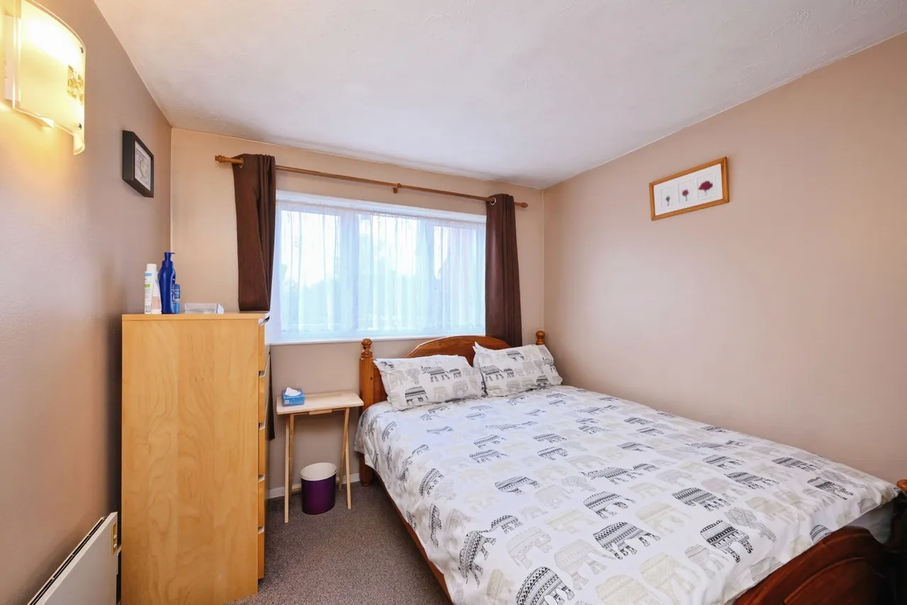 Maltby Drive, Enfield, EN1, photo 5