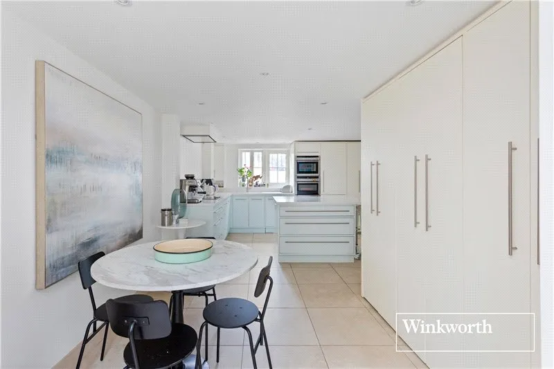 2 bed house for sale — Walcot Square, London, SE11