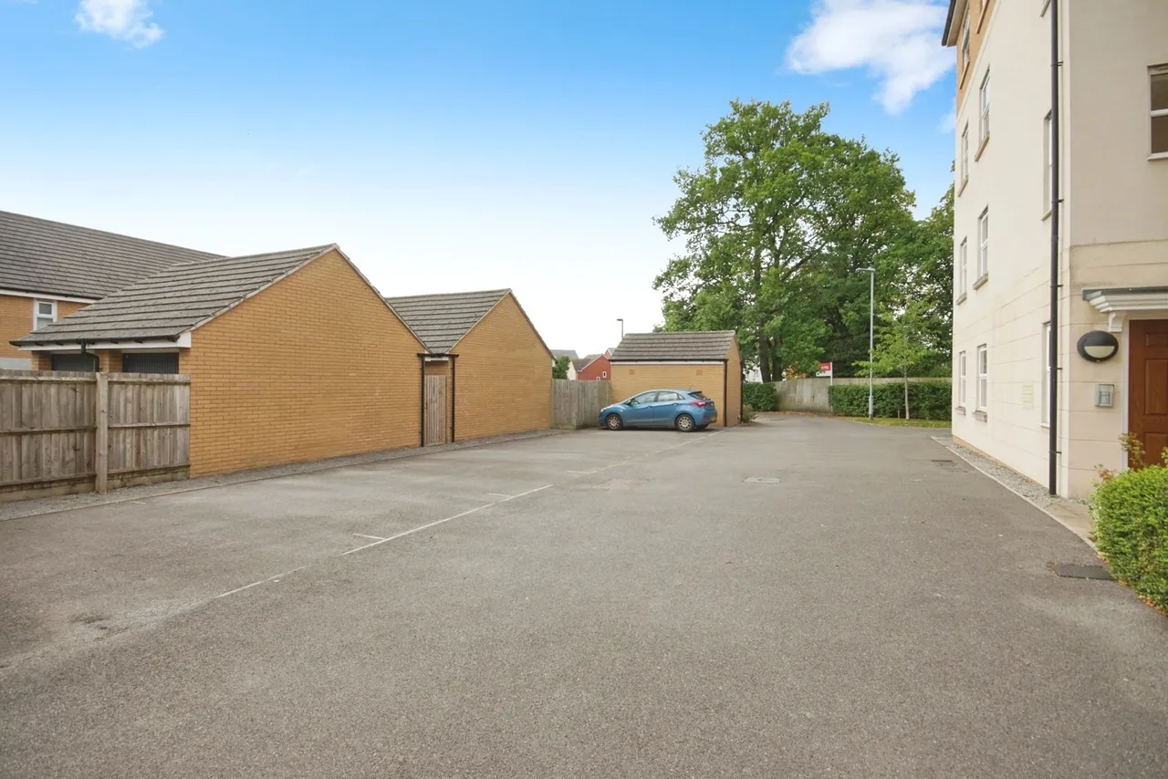Oak Leaze, Patchway, Bristol, Gloucestershire, BS34, photo 16
