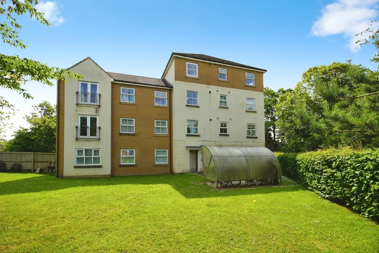 2 bed flat for sale — Oak Leaze, Patchway, Bristol, Gloucestershire, BS34