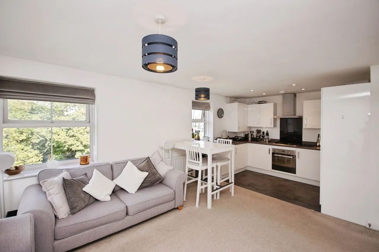 Oak Leaze, Patchway, Bristol, Gloucestershire, BS34, photo 6