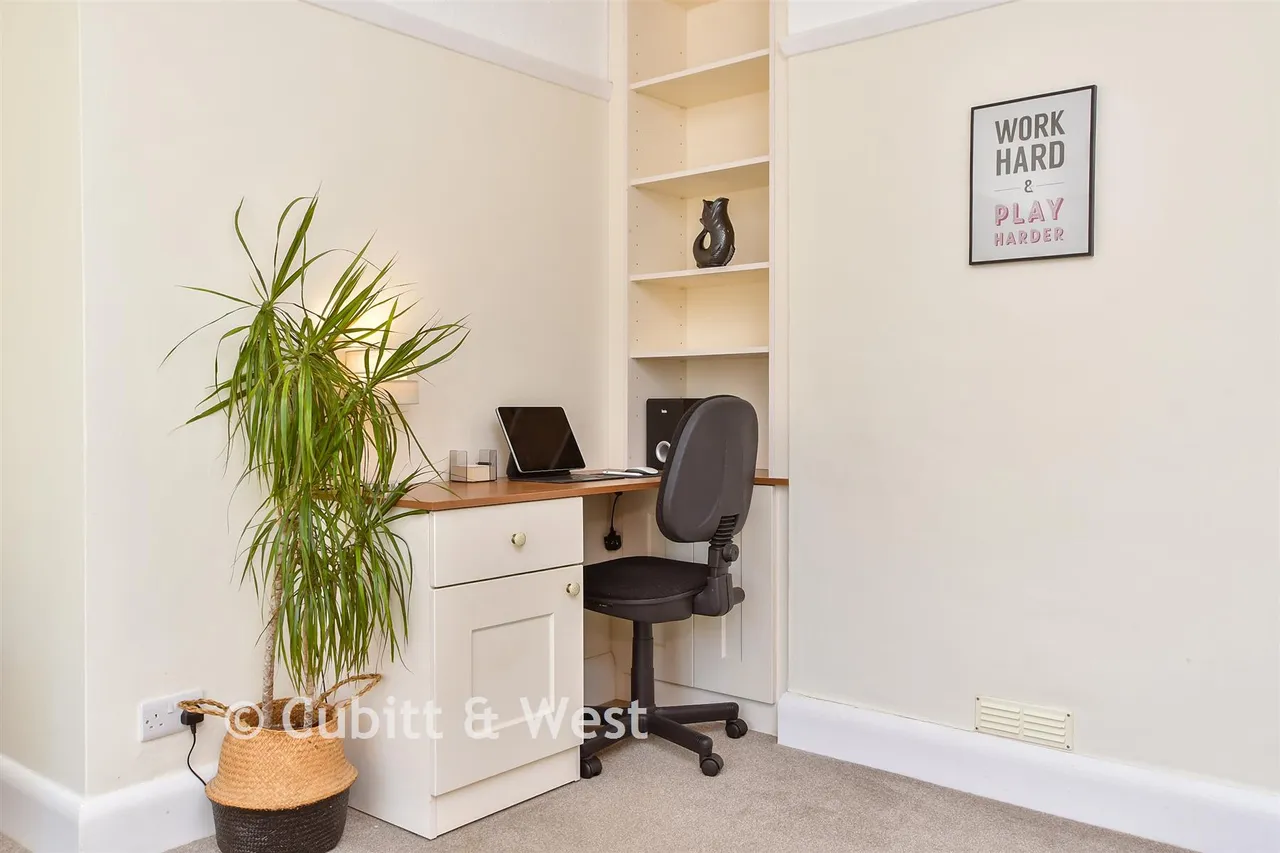 Pevensey Road, Worthing, BN11, photo 11