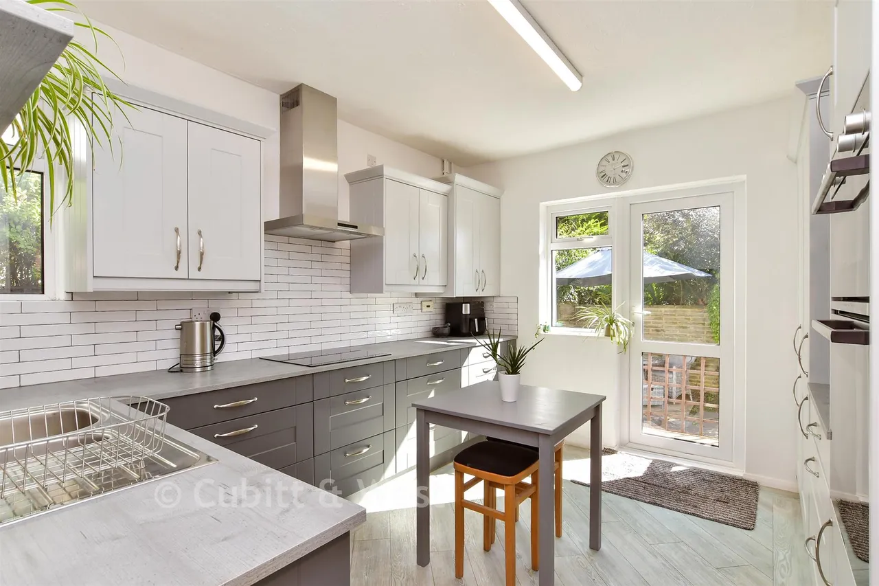 Pevensey Road, Worthing, BN11, photo 5