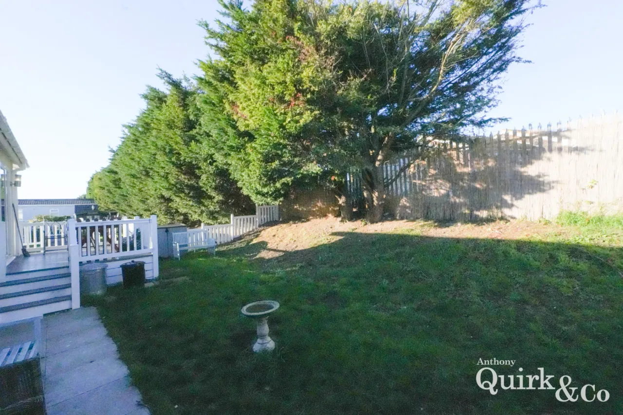 Creek Road, Canvey Island, SS8, photo 7