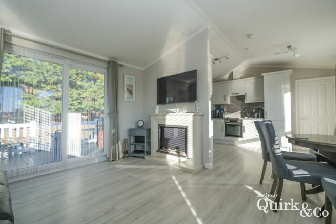 Creek Road, Canvey Island, SS8, photo 3