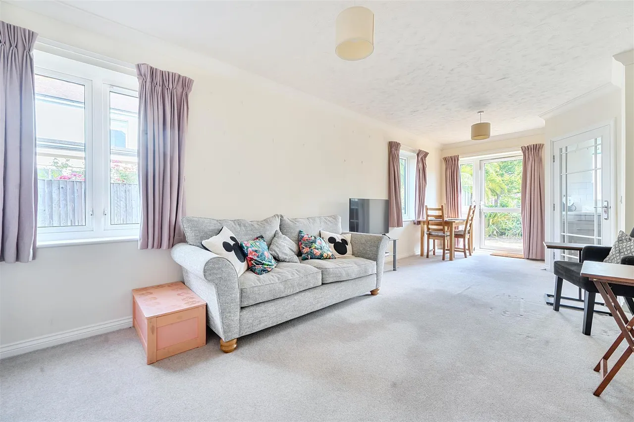 Stocks Lane, East Wittering, PO20, photo 2