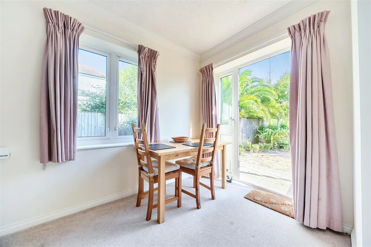 Stocks Lane, East Wittering, PO20, photo 4