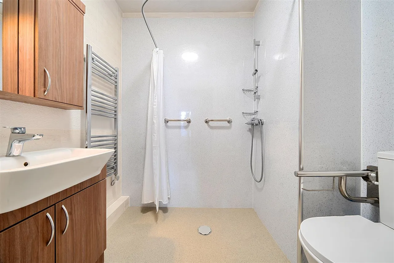 Stocks Lane, East Wittering, PO20, photo 8