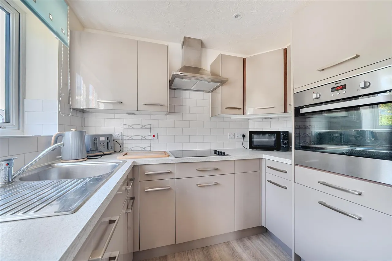 Stocks Lane, East Wittering, PO20, photo 7